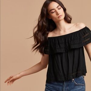 Aritzia Wilfred ‘Hollande’ off the shoulder top